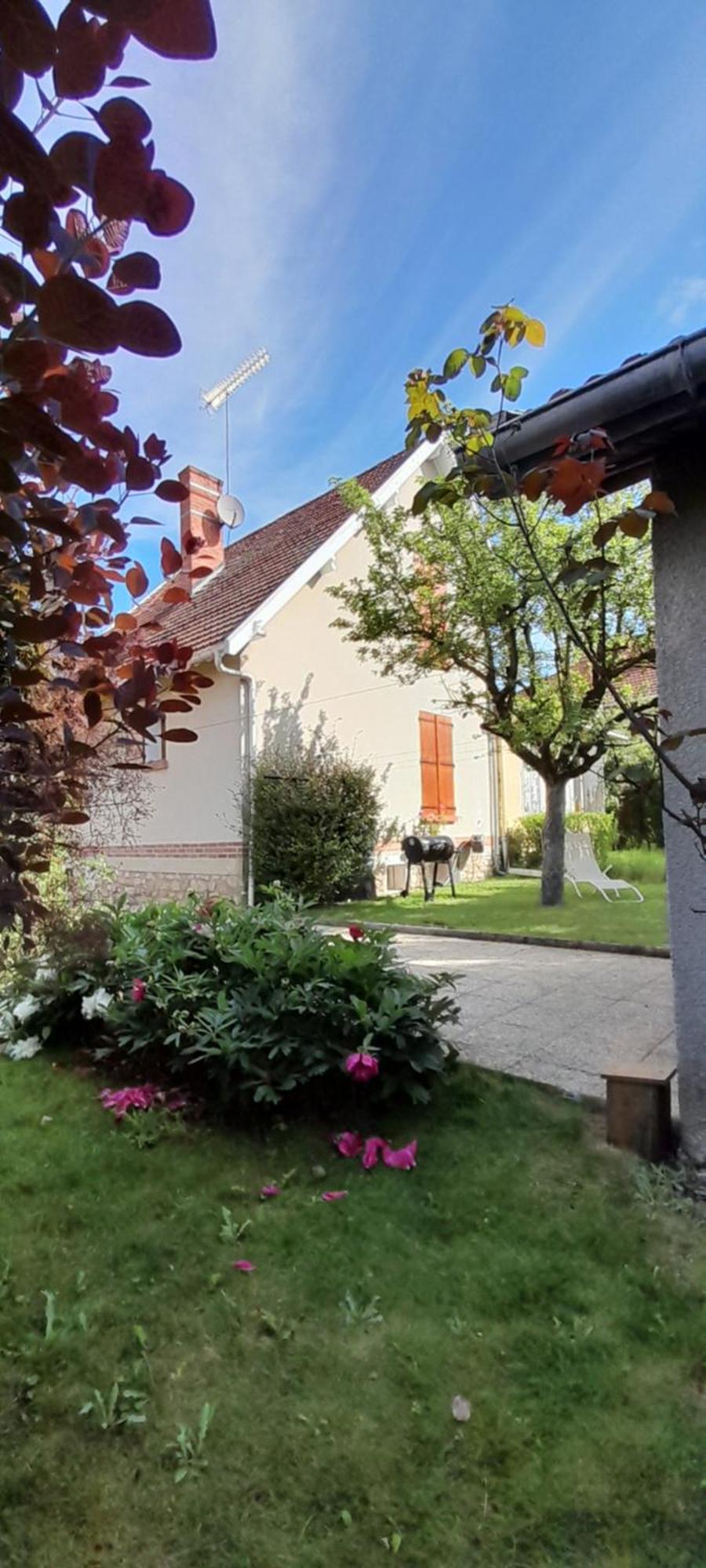 Un Brin De Bonheur Villa Troyes Eksteriør bilde
